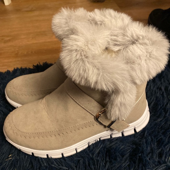 Boots! - Picture 2 of 3